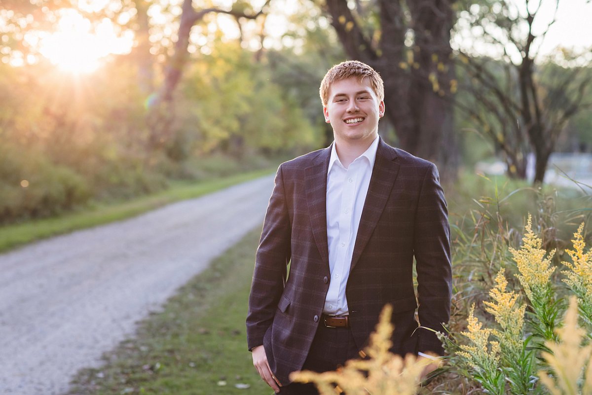 L'Anse Creuse senior photography session